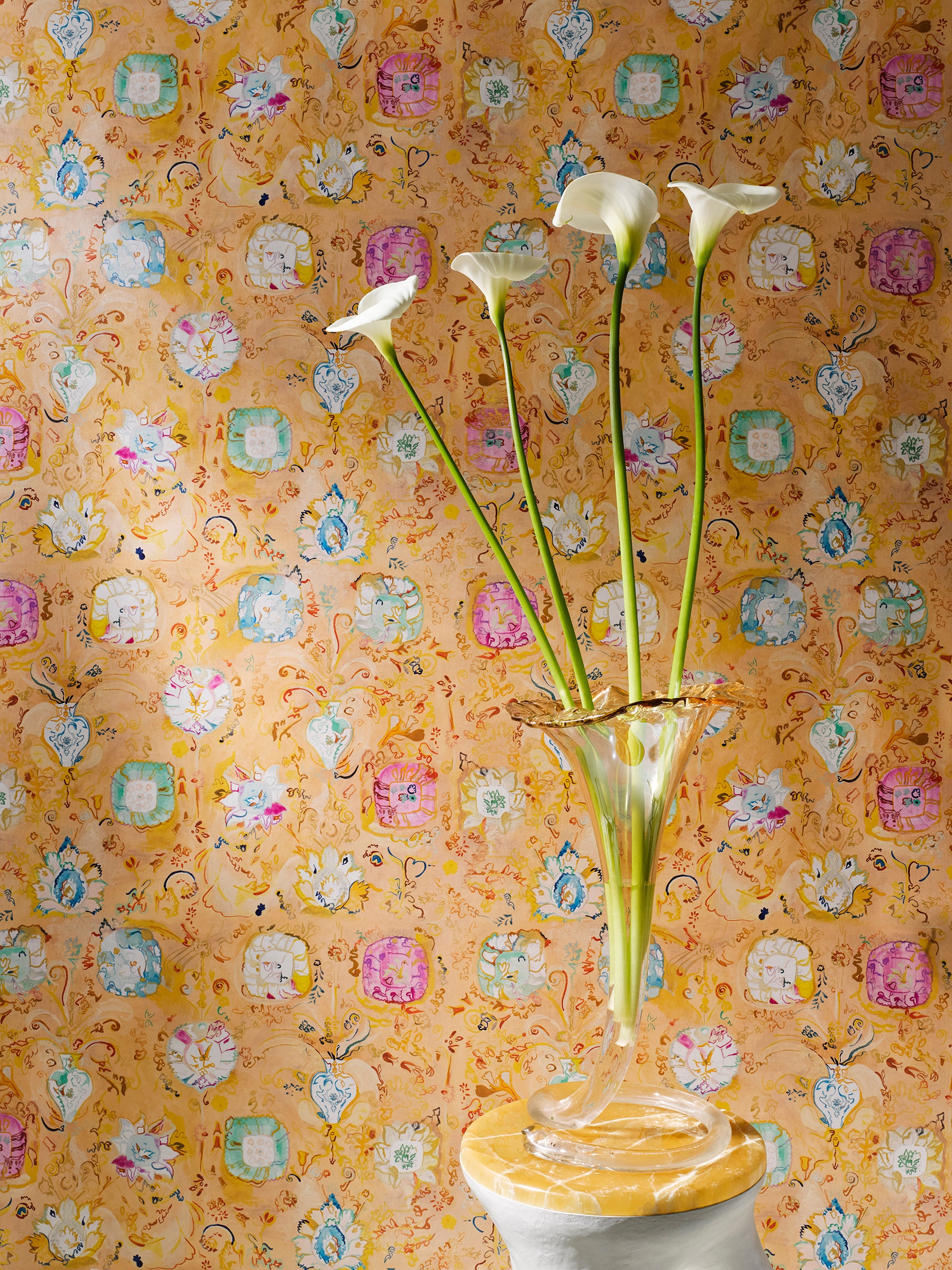 Antoinette on Metallic White Wallpaper